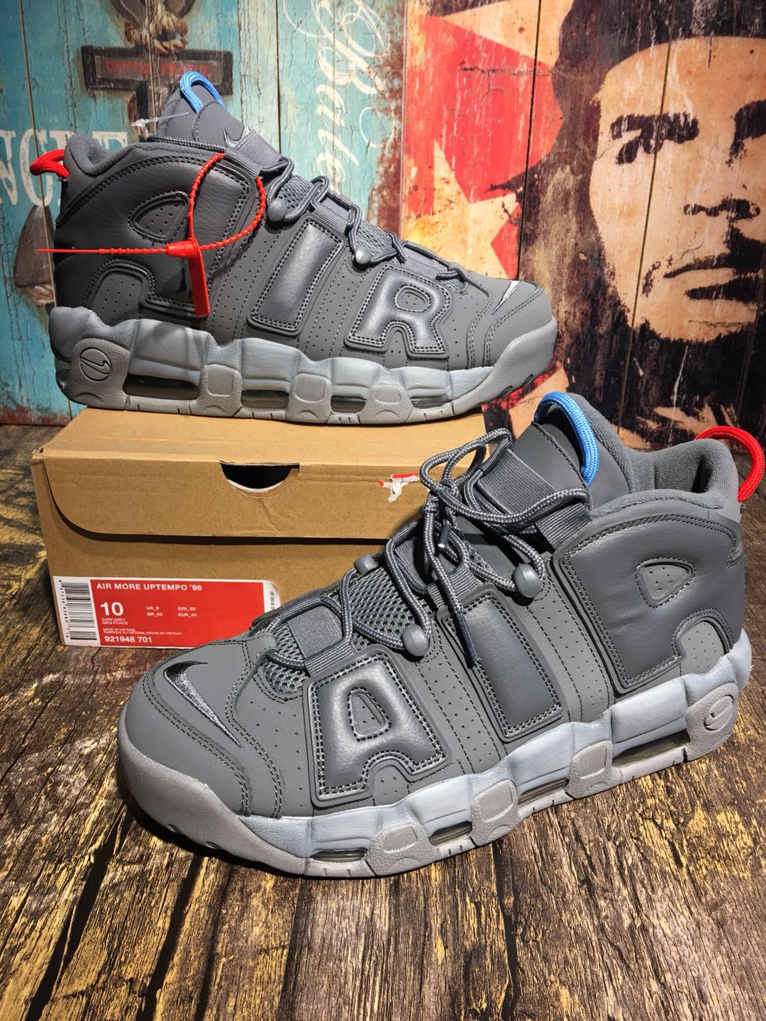 Nike Air More Uptempo