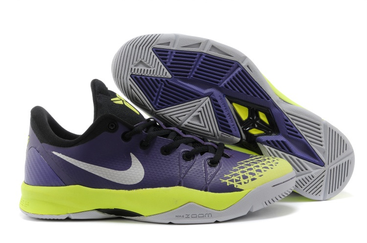 kobe bryant venom shoes