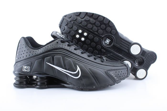 New Nike Shox R4 Black White Shoes