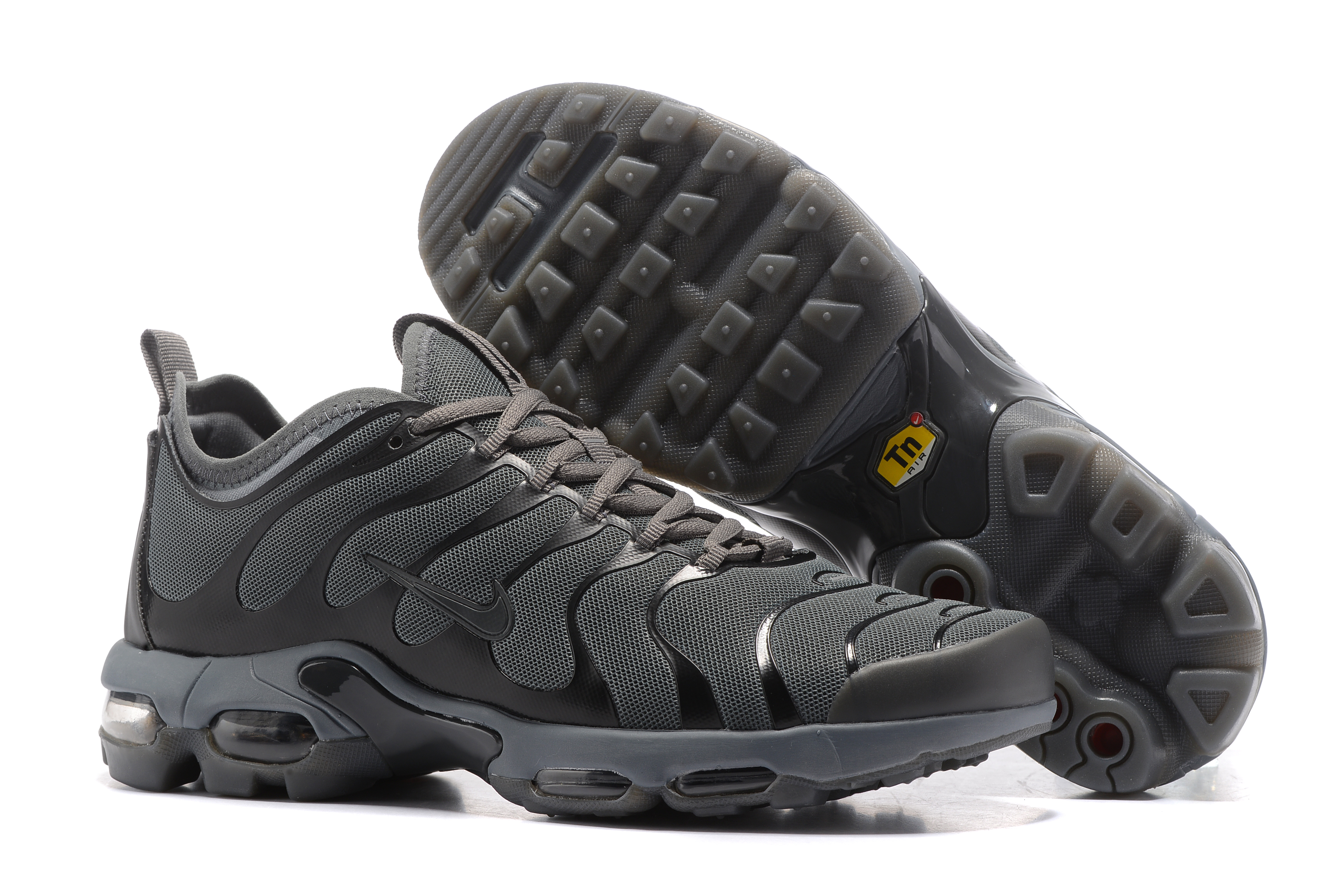 Nike Air Max Plus TN All Black
