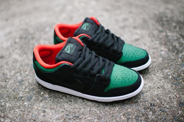 Nike Dunk Low Black Green Crocodile Shoes
