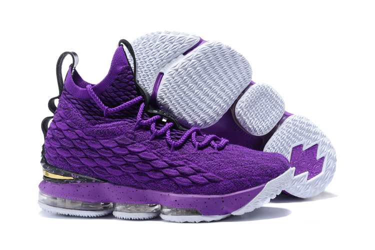 lebron purple shoes