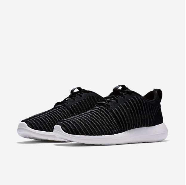 Nike Roshe Two Flyknit Black White Shoes