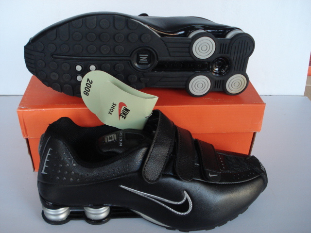 Nike Shox R4 Magic Button All Black Shoes