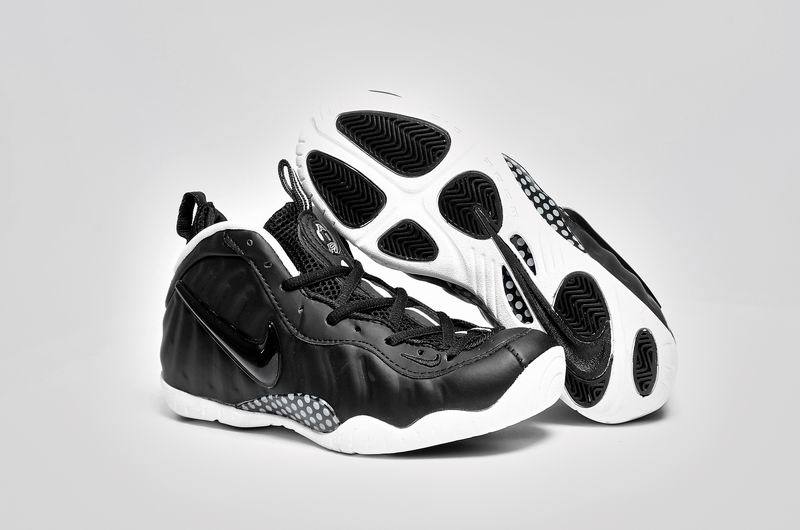 Women Nike Air Foamposite One Black White Shoes