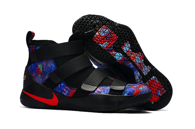 Women Nike LeBron Shoes